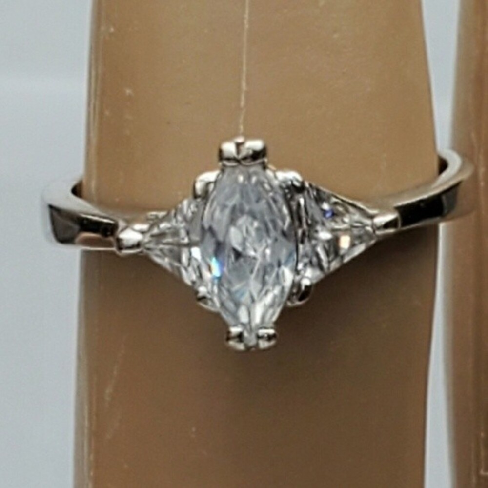 Silver Tone  Marquise Cut Cubic Zirconia  ring size 5 *